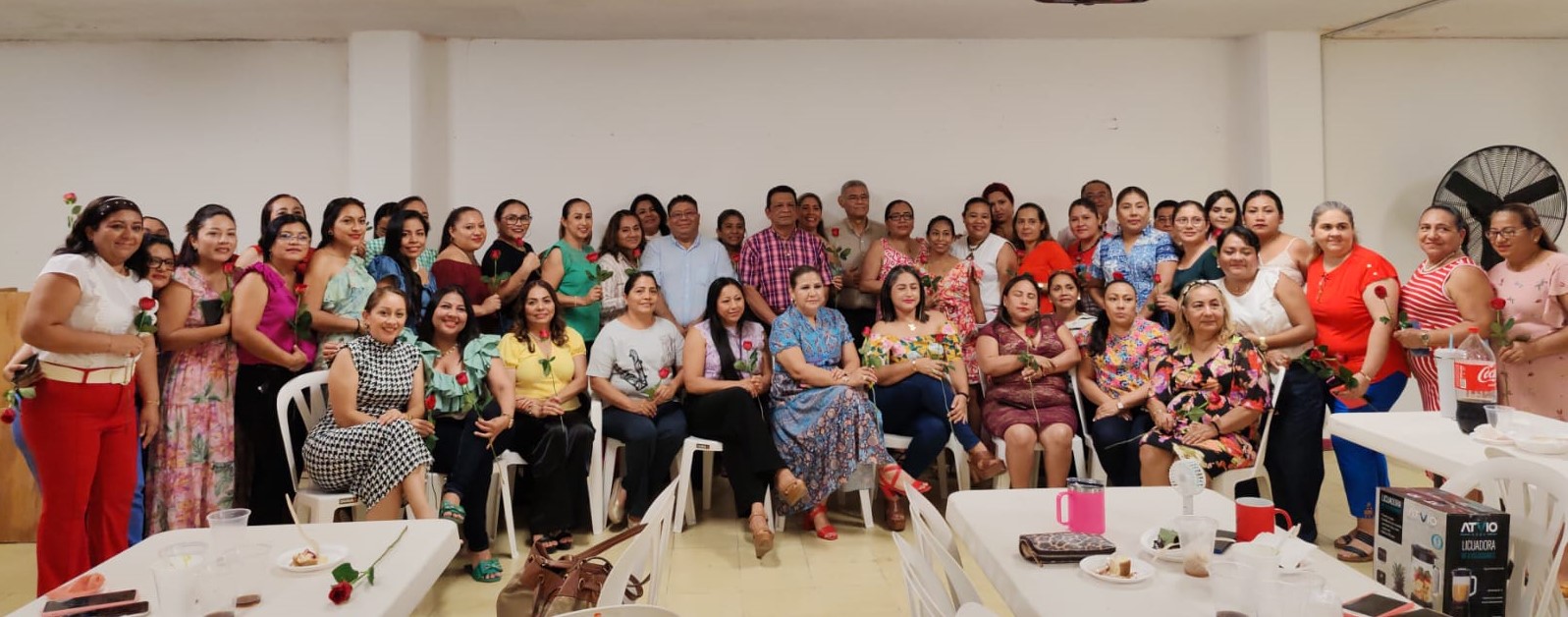 Celebra Delegación STEMS a Madres Trabajadoras de la Dirección General. 